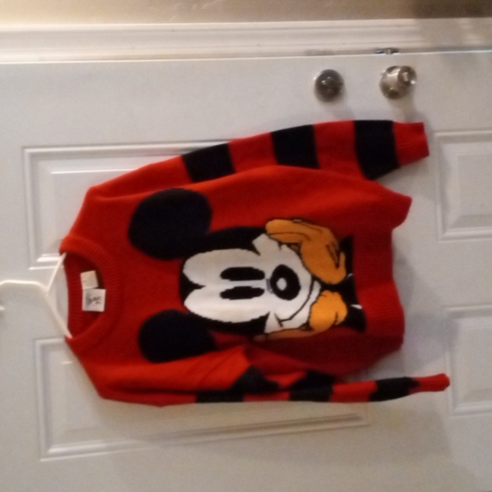 Mickey Mouse Knit Sweater M